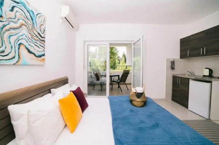 Room in Studio - Studio With Balcony and Sea View