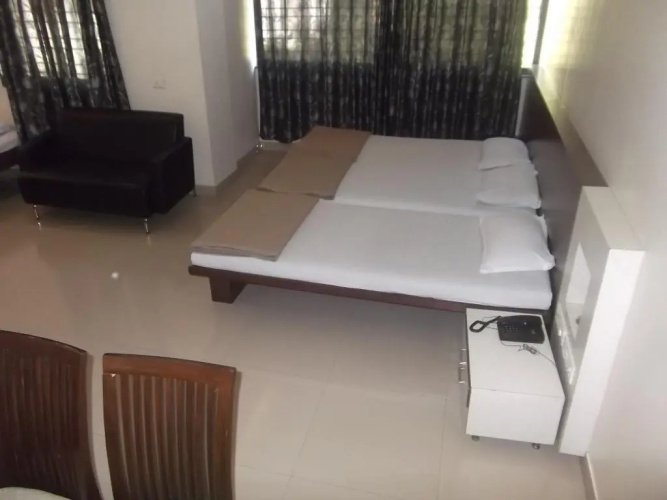 Hotel Rajshree Lodging