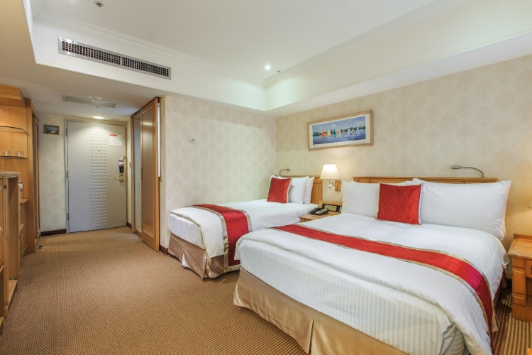 Family Triple room