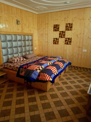 Deluxe Double room with land view