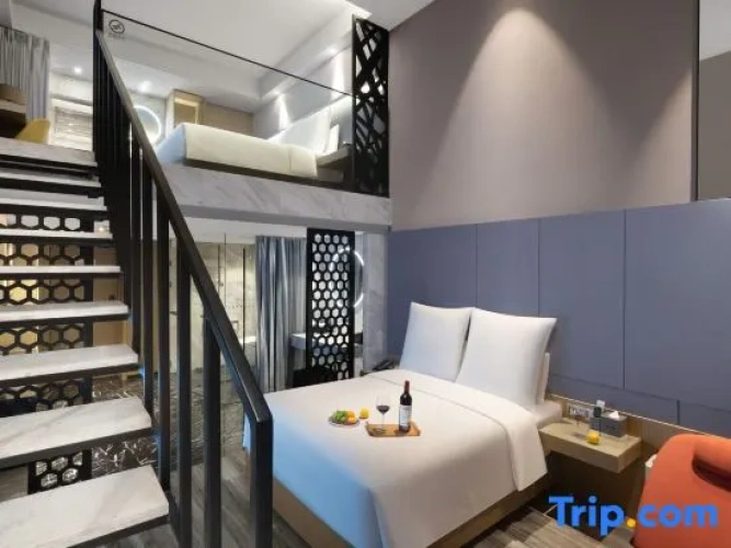Deluxe Duplex Suite