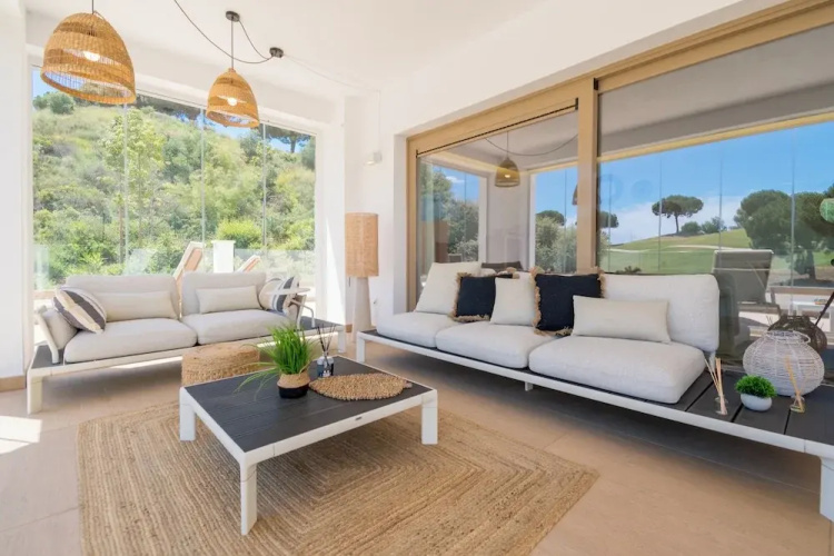 Stylish 3-bed Apt on La Cala Golf 15th Hole View