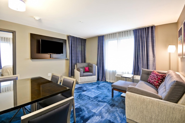 1 Bedroom Suite