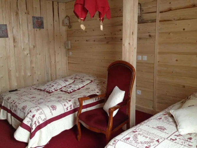 Standard Triple room