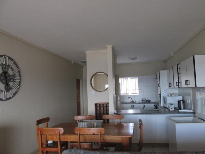3 Bedrooms Single Apartment