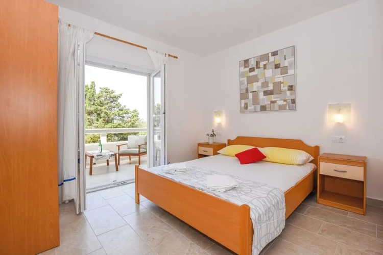 Apartment with balcony