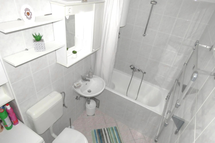 Nikolic Apartment