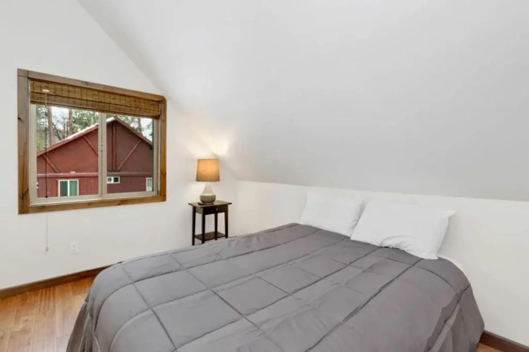 2 Bedrooms Cottage
