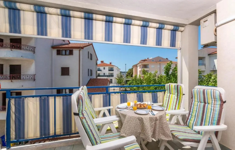 Apartment Batana