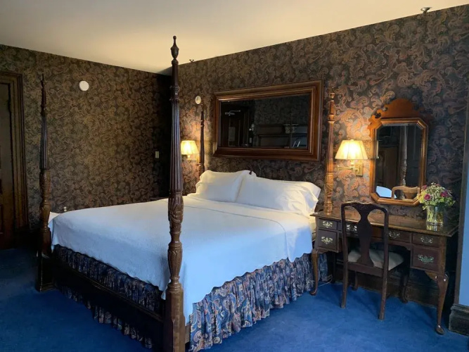 West Lane Inn