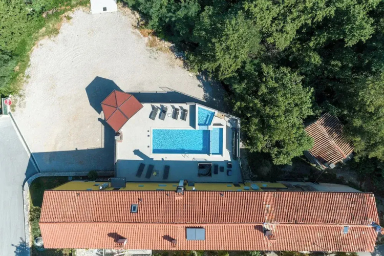 Pool House Klarina