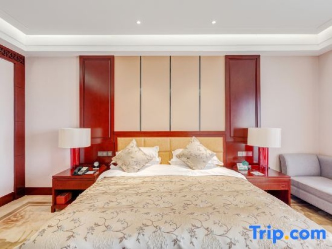 Deluxe Double Suite