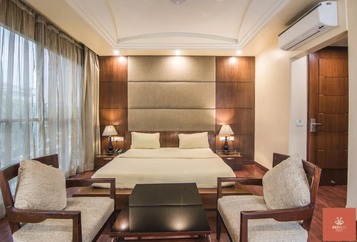 BedBug Hostel by Madpackers