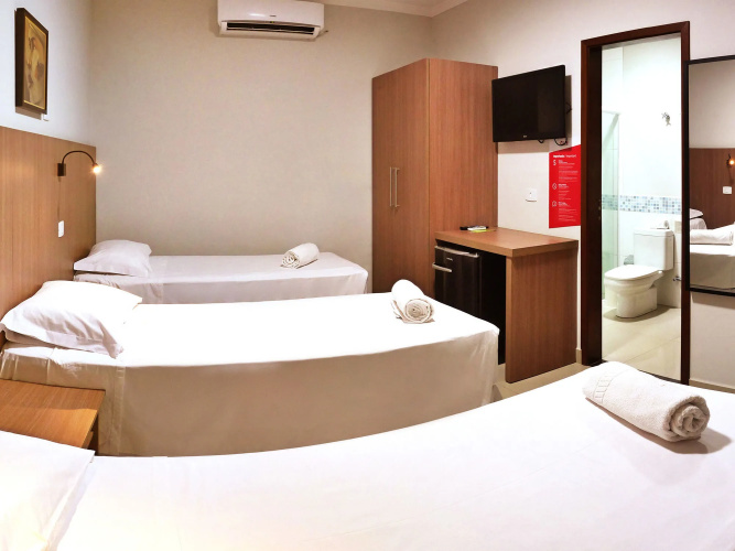 CLH Suites Bonito Centro