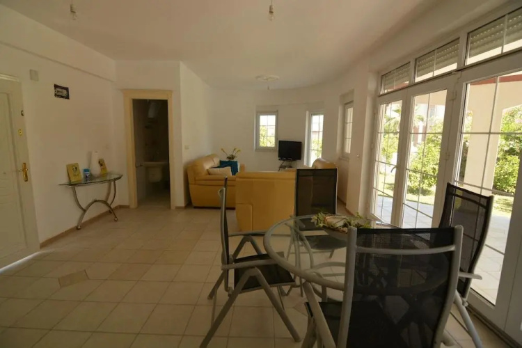 Bella Villa 7