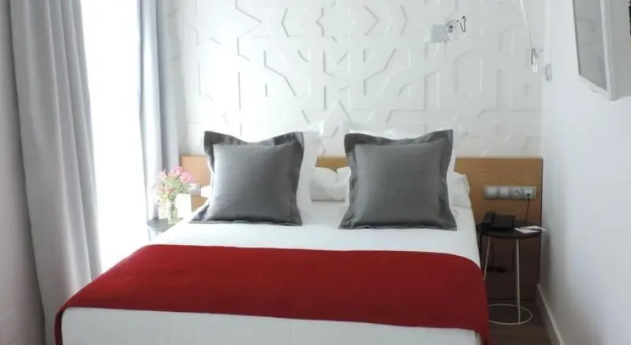 Standard room with balcony