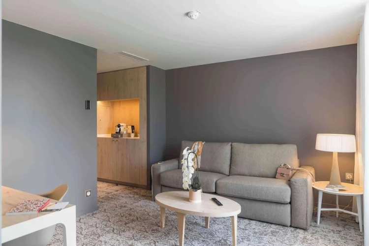 1 Bedroom Premium Double Suite with garden view