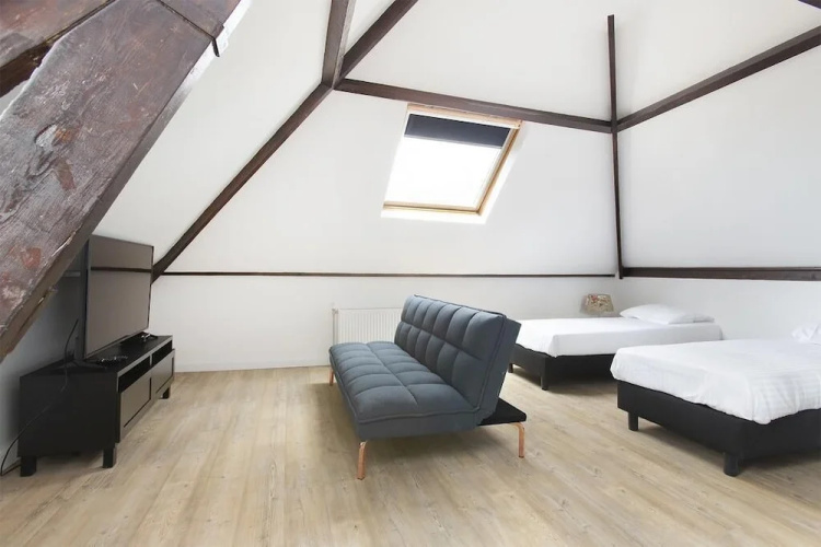 Rotterdam Inn