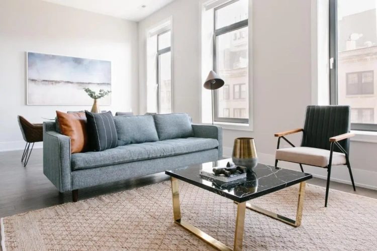 3 Bedrooms Apartment