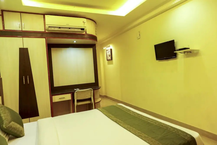Treebo Trip Grand Regency