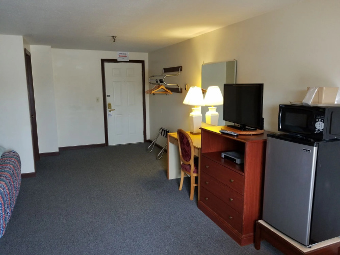 Hampton Village Inn