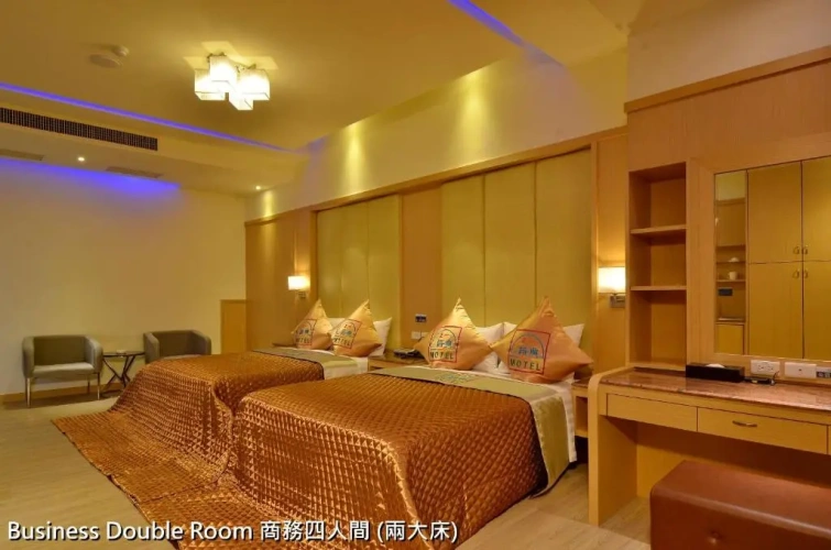 Business Quadruple room
