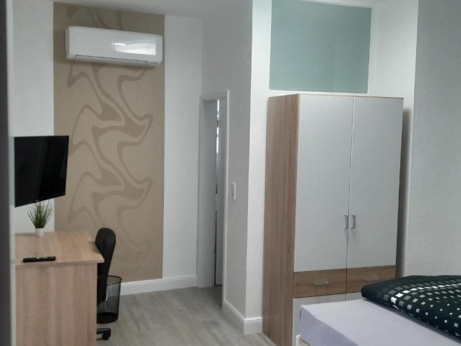 1 Bedroom Apartment