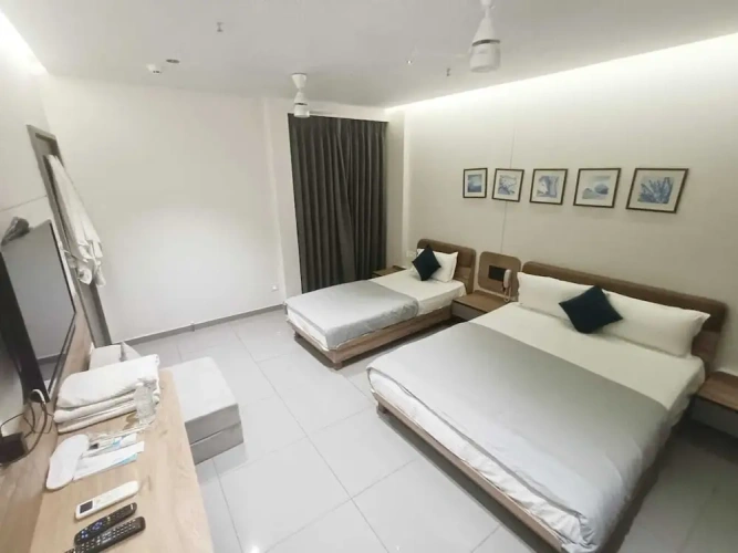 Standard Triple room