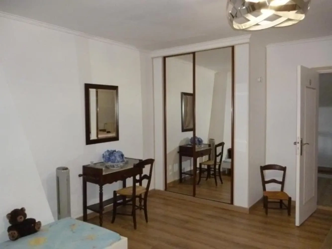 2 Bedrooms Cottage