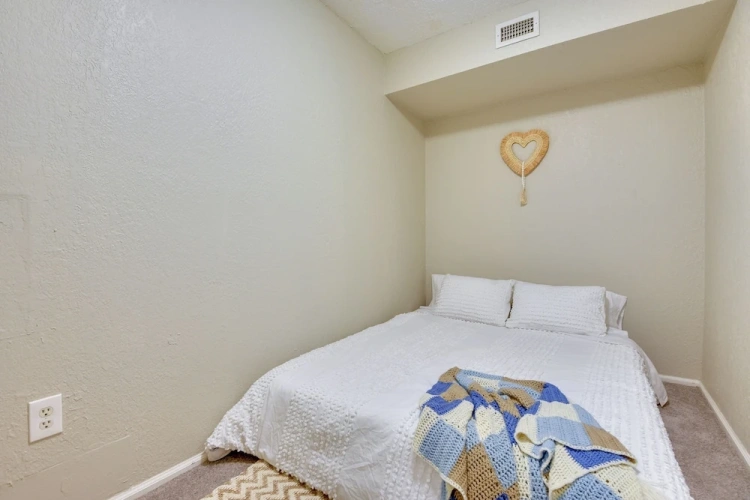 3 Bedrooms Cottage