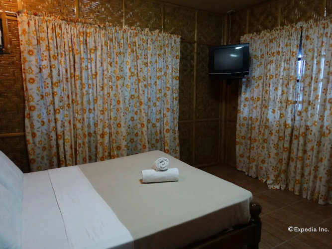 Alona Tropical Beach Resort