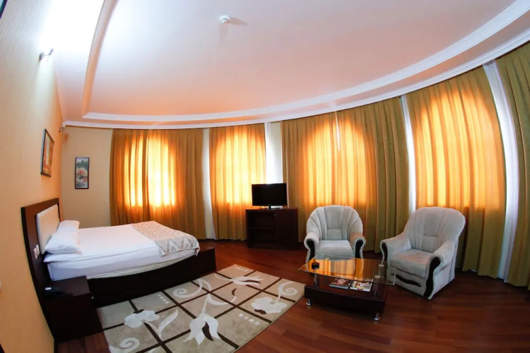 Vilesh Palace Hotel