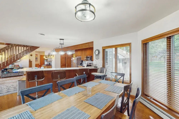 3 BR Lakefront House w/ Private Beach & Dock