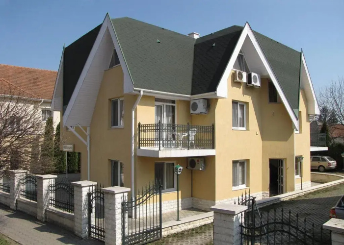 Hotel Nóra