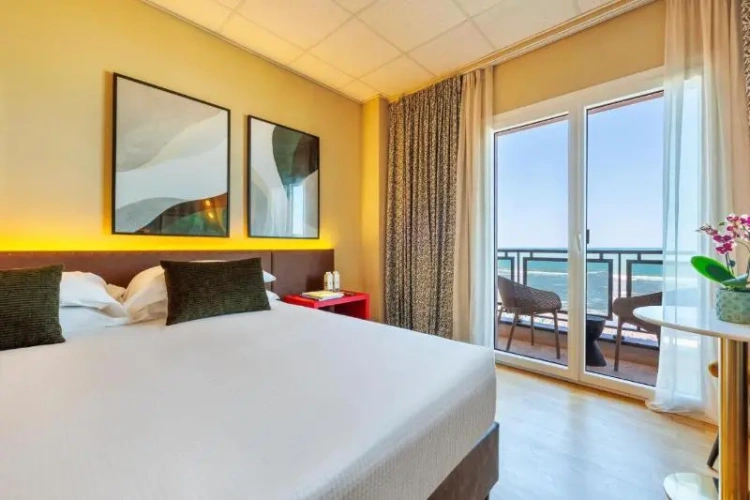 Deluxe Double room with balcony