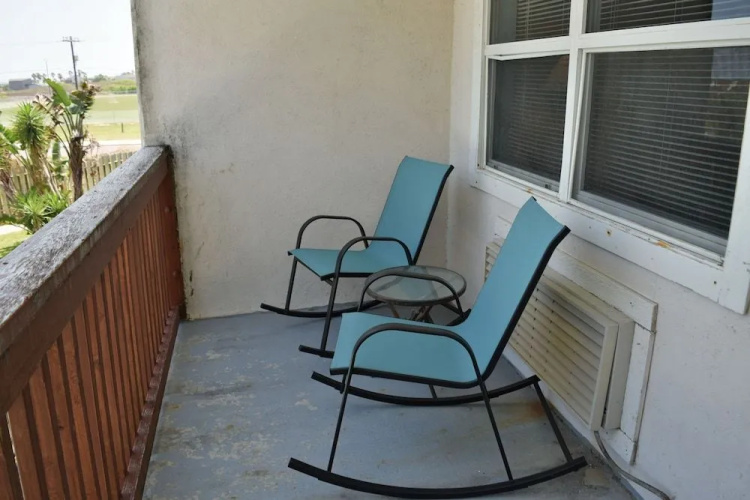 121 Sea Breeze - Smooth Sailing by RedAwning
