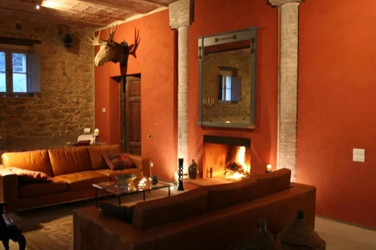 4 Bedrooms Cottage