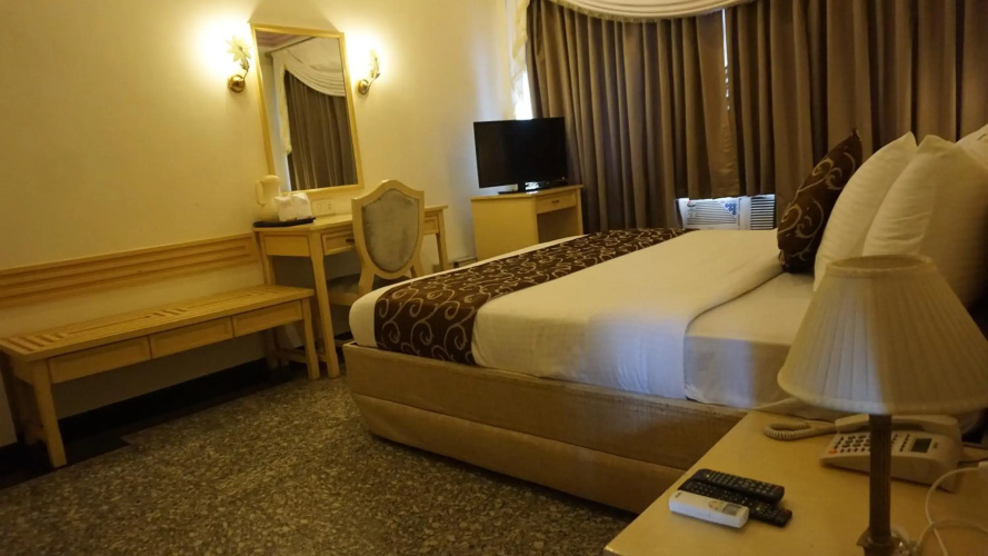 Hotel Poonja International
