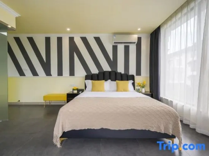 Standard Double room with balcony and with mountain view