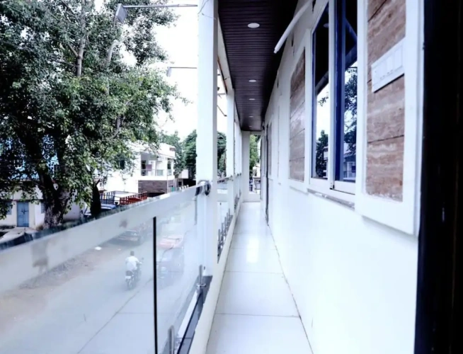 Standard Double room with city view
