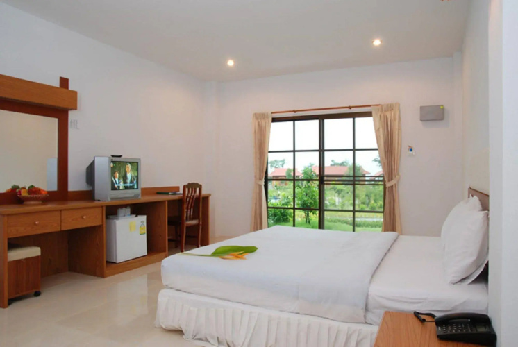 Golden Cliff Beach Resort