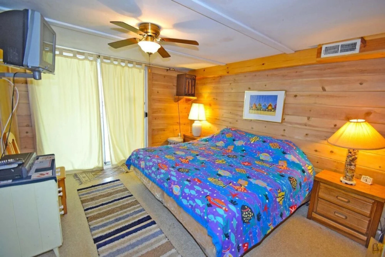Beach Place North 18 - 5 Br Condo