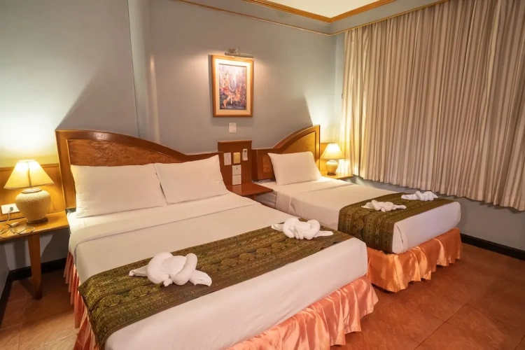 Superior Triple room