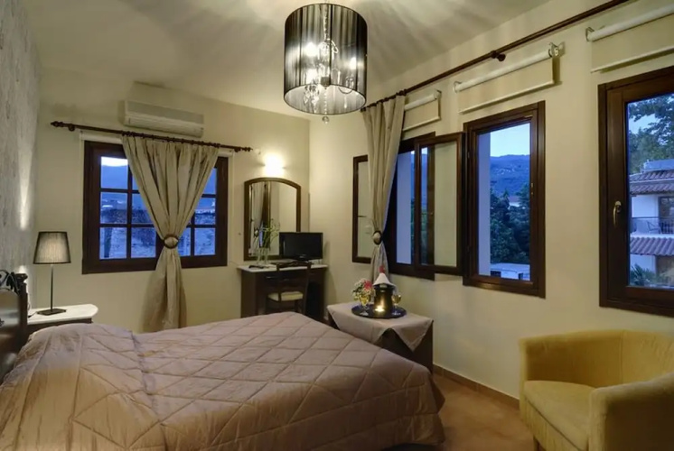 Enalion Hotel