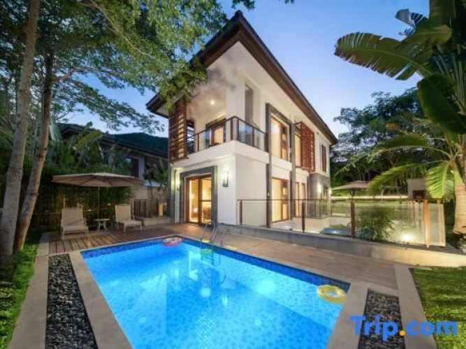 2 Bedrooms Double Villa