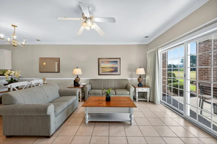Magnolia Pointe Luster Leaf 4809-102