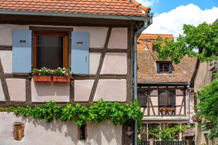 2 Bedrooms Cottage
