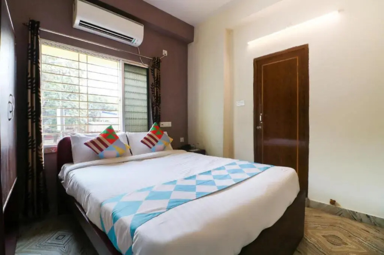 Adri Hotels by OYO Rooms