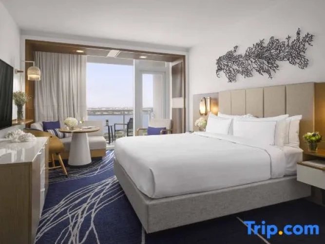 Double room with balcony and with water view