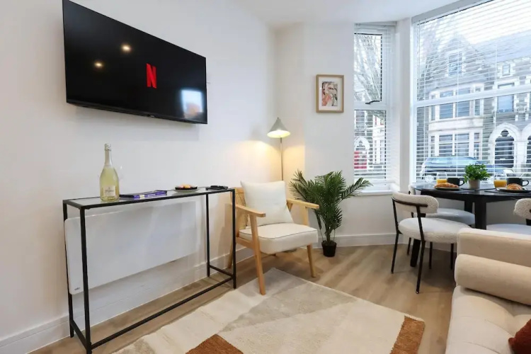 Modern & Cosy 2 Bed Flat in Charming Roath